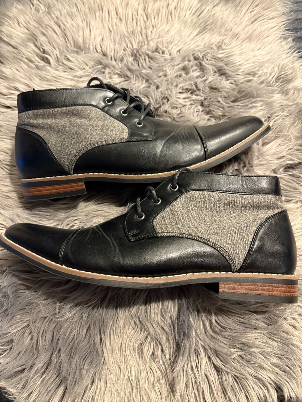 Men's Black and Gray Leather Chukka Boots Sz 10.5